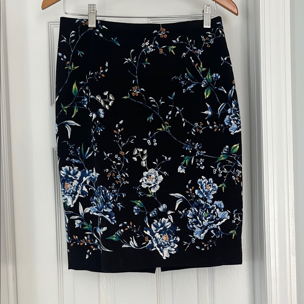 White House Black Market Black and Blue Midi Pencil Skirt